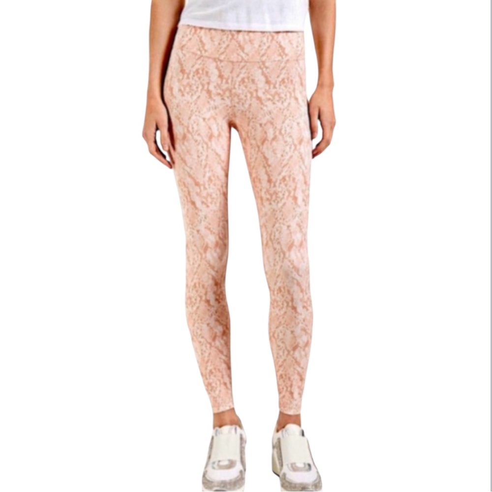 INC INTERNATIONAL CONCEPTS COMPRESSION LEGGINGS *PINK SNAKESKIN